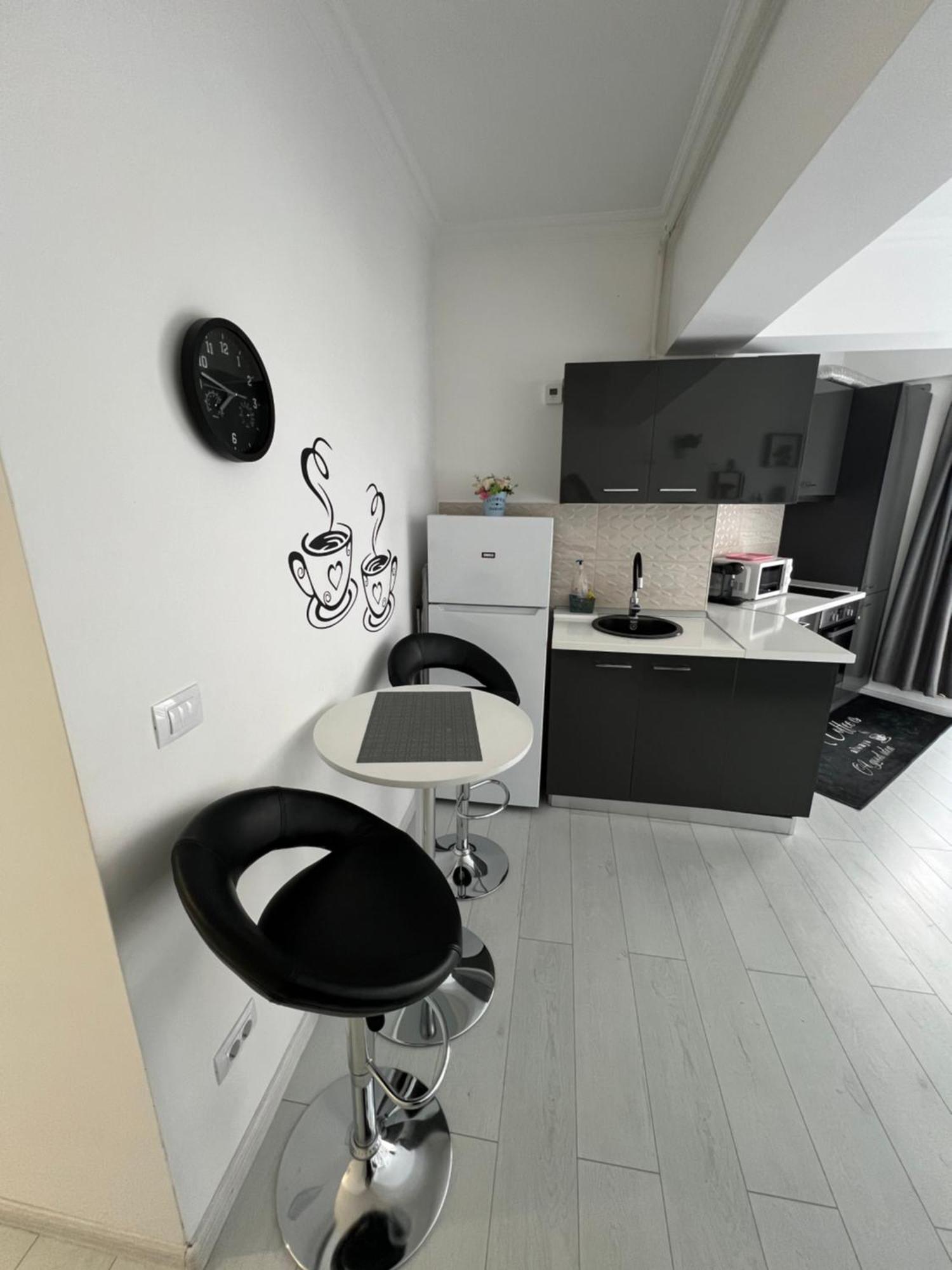 Kitty Studio Sunset Lake Mamaia Exterior foto