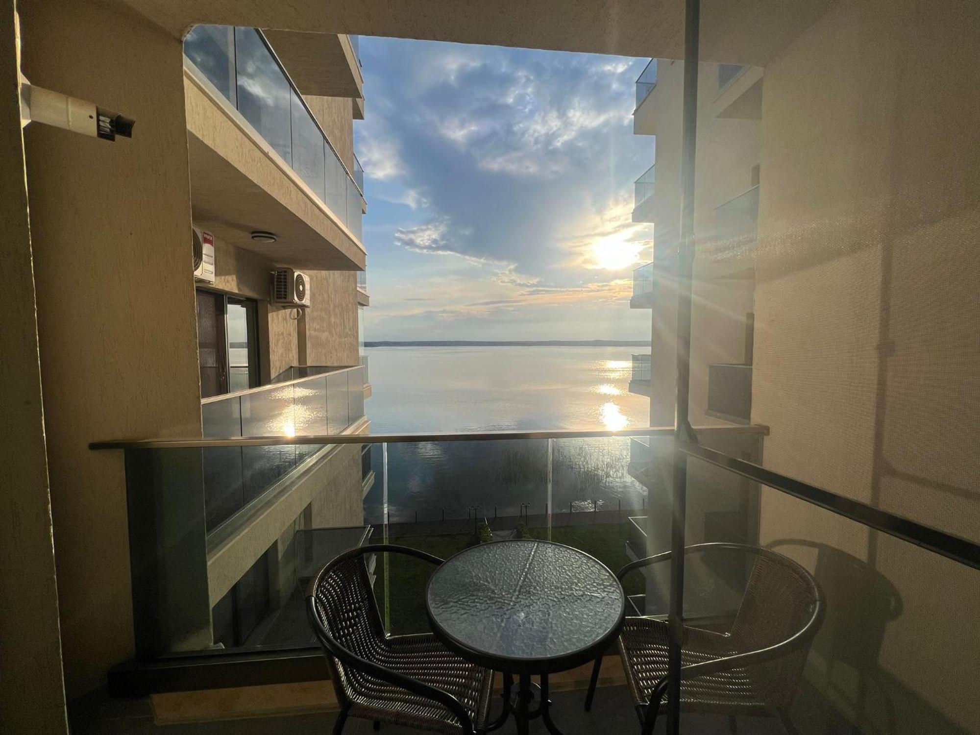 Kitty Studio Sunset Lake Mamaia Exterior foto